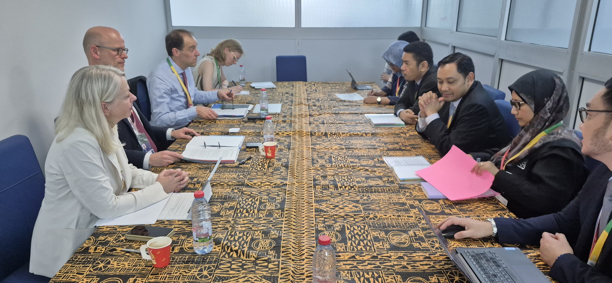 Pertemuan Bilateral Indonesia-Belanda pada Rangkaian KTM ke-14 WTO