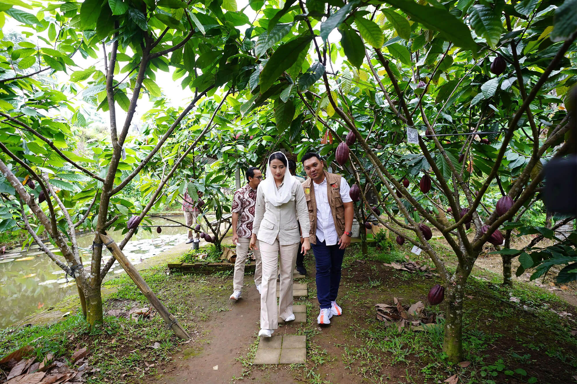 Wamendag Kunjungi UMKM Cau Chocolate di Tabanan, Bali