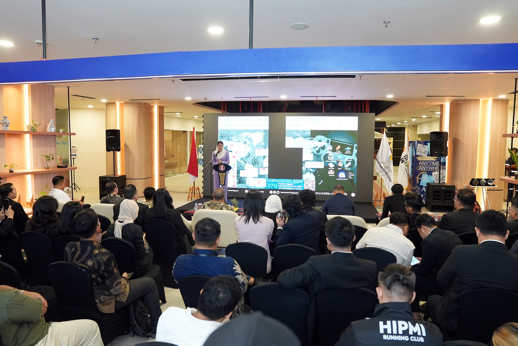 Wamendag pada Pelantikan Pengurus Badan Otonom HIPMI Export Center