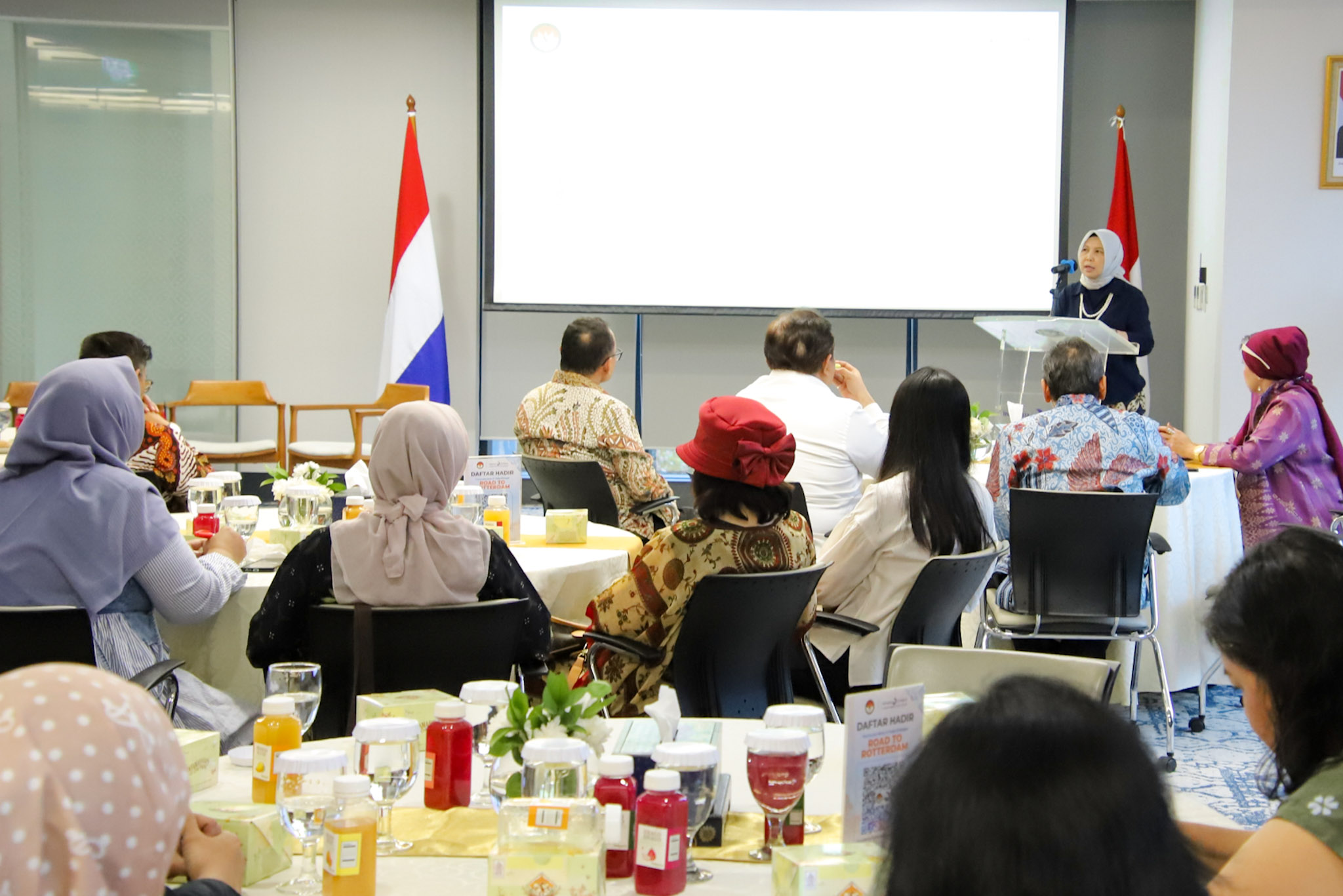 Kemendag pada Peluncuran Buku dan Trade Dialogue Road to Rotterdam